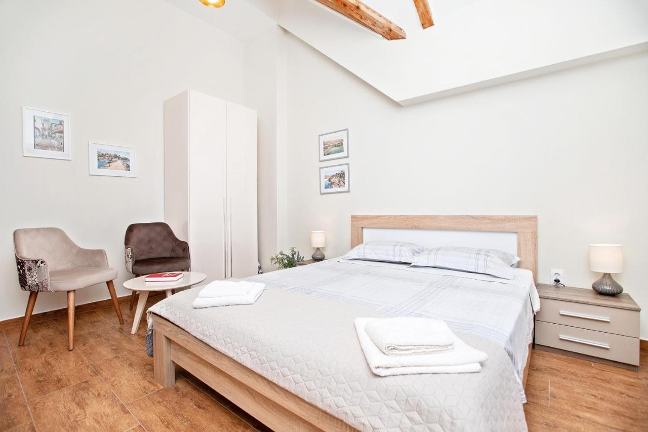 Apartments Isja 티바트 외부 사진