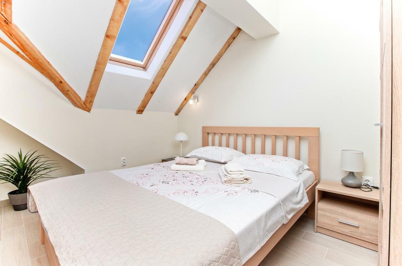 Apartments Isja 티바트 외부 사진