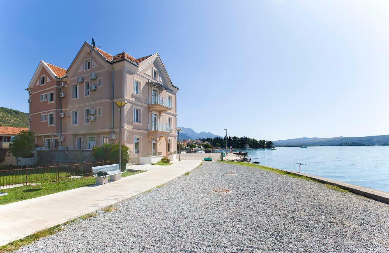 Apartments Isja 티바트 외부 사진