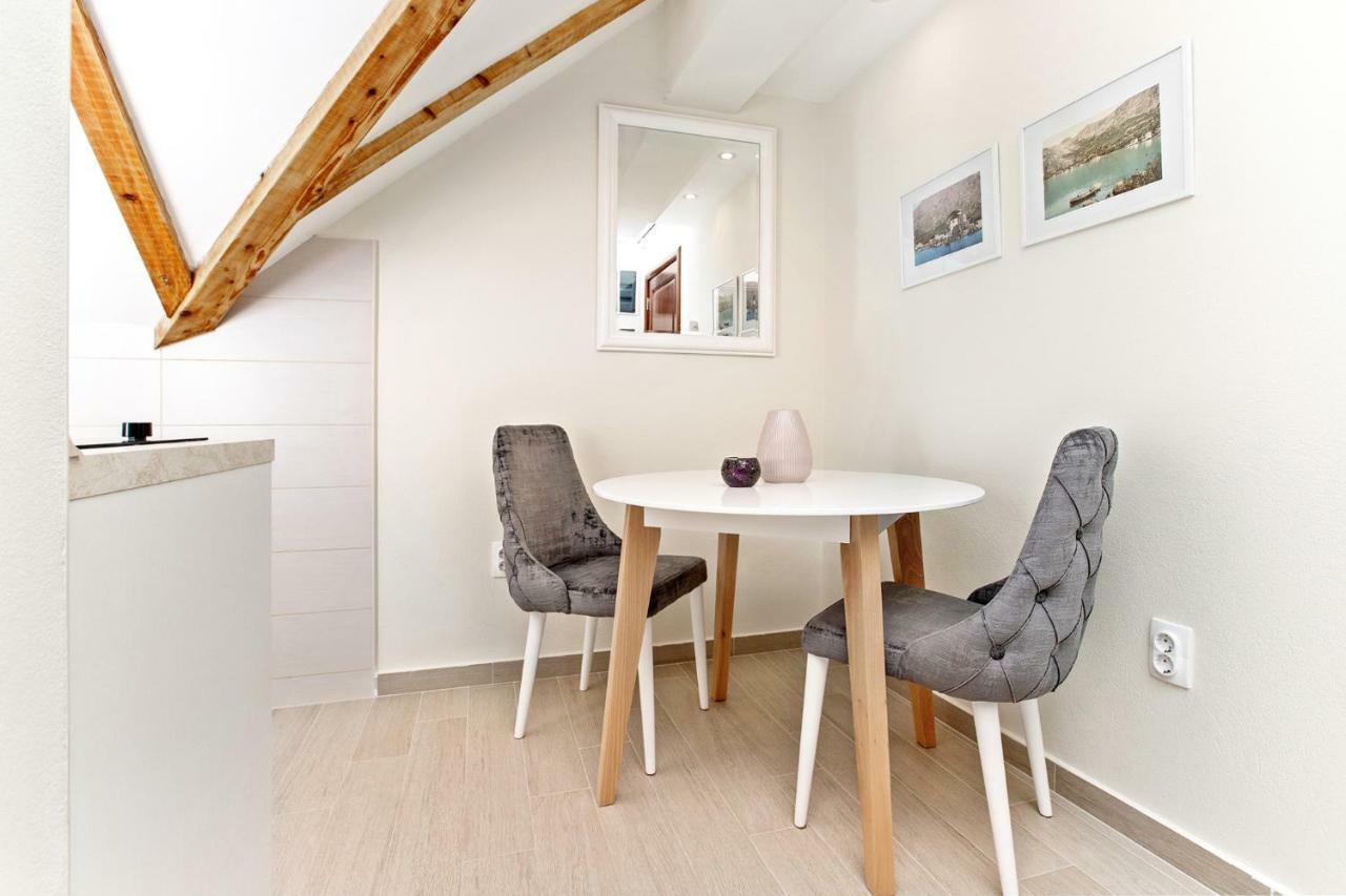 Apartments Isja 티바트 외부 사진