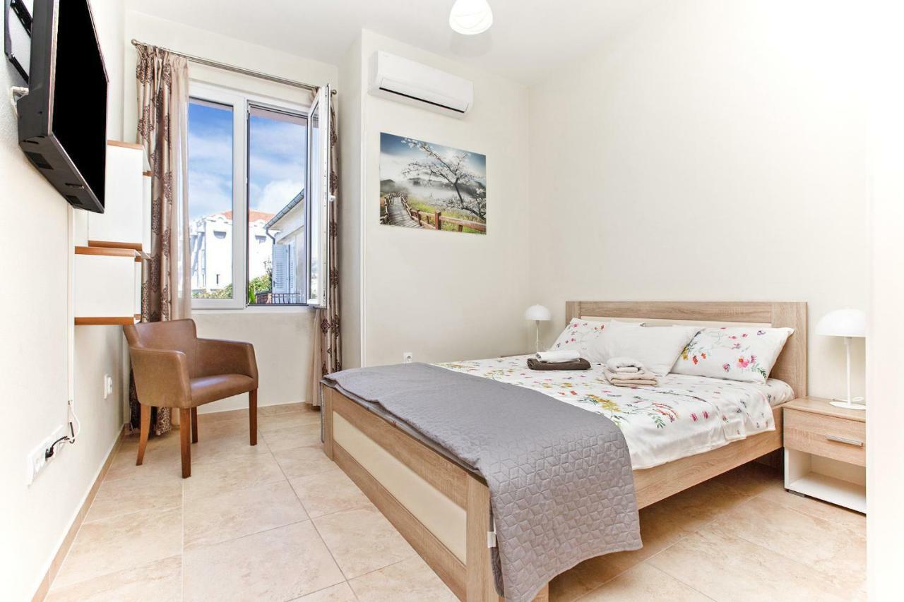 Apartments Isja 티바트 외부 사진